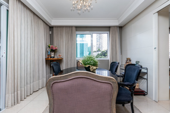 Imagem Apartamento com 4 Quartos à Venda, 215 m² em Aclimação - São Paulo Imagem Apartamento com 4 Quartos à Venda, 215 m² em Aclimação - São Paulo