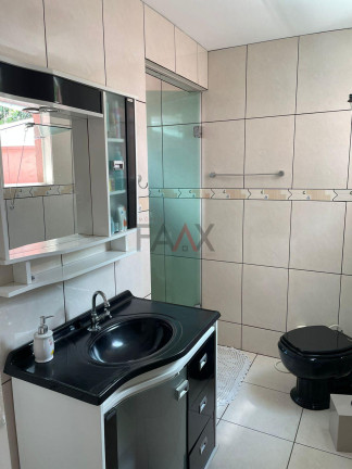 Imagem Casa com 2 Quartos à Venda, 151 m² em Bonsucesso - Guarapuava Imagem Casa com 2 Quartos à Venda, 151 m² em Bonsucesso - Guarapuava