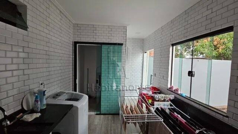 Imagem Casa com 3 Quartos para Alugar, em Planalto - Manaus Imagem Casa com 3 Quartos para Alugar, em Planalto - Manaus