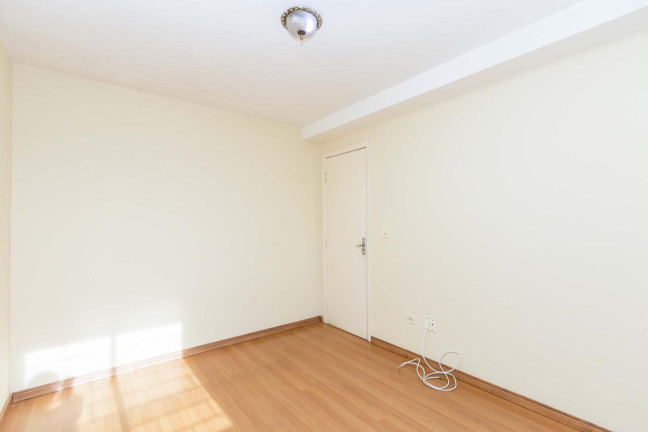 Imagem Sobrado com 3 Quartos à Venda, 110 m² em Novo Mundo - Curitiba Imagem Sobrado com 3 Quartos à Venda, 110 m² em Novo Mundo - Curitiba