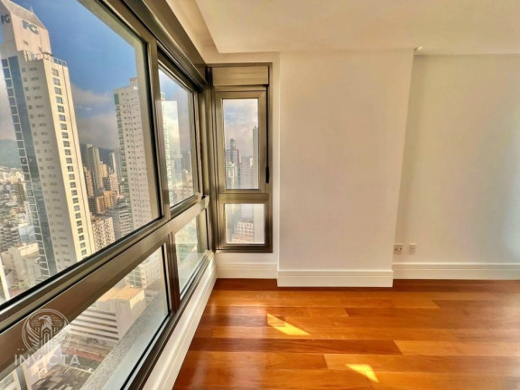 Imagem Apartamento com 4 Quartos à Venda, 212 m² em Barra Norte - Balneário Camboriú Imagem Apartamento com 4 Quartos à Venda, 212 m² em Barra Norte - Balneário Camboriú