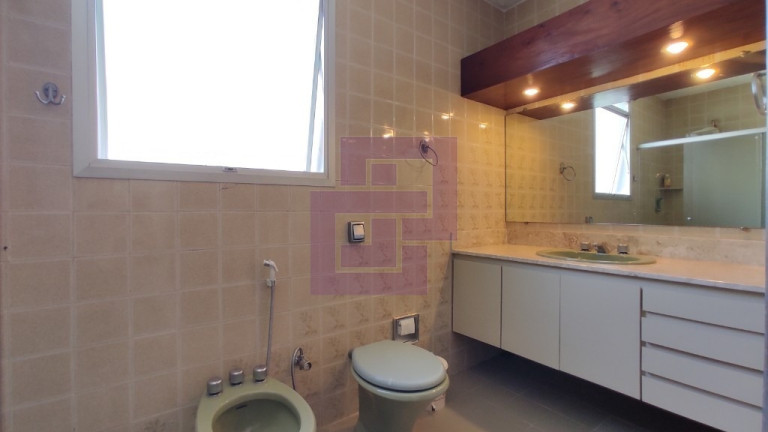 Imagem Sobrado com 3 Quartos para Alugar, 375 m² em Enseada - Guarujá