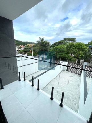 Imagem Sobrado com 2 Quartos à Venda, 84 m² em Cachoeira Do Bom Jesus - Florianópolis