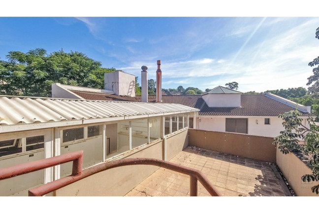 Imagem Casa com 8 Quartos à Venda, 1.278 m² em Glória - Porto Alegre Imagem Casa com 8 Quartos à Venda, 1.278 m² em Glória - Porto Alegre