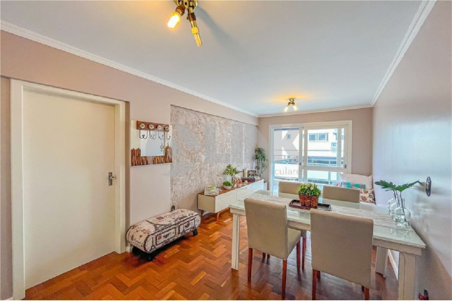 Apartamento com 1 Quarto à Venda, 56 m² em Passo Da Areia - Porto Alegre