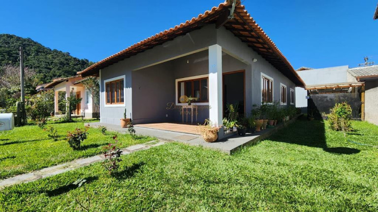 Casa com 3 Quartos à Venda, 300 m² em Vargem Grande - Teresópolis