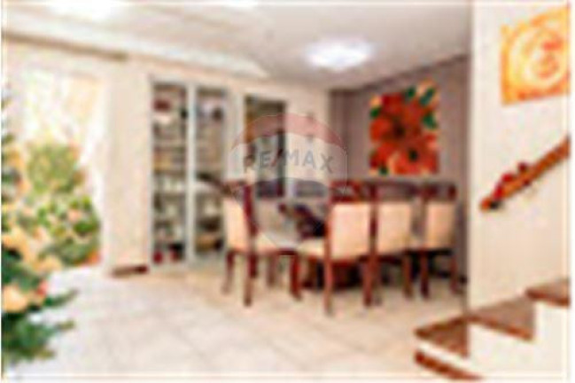 Imagem Casa com 3 Quartos à Venda, em Chácara Das Pedras - Porto Alegre Imagem Casa com 3 Quartos à Venda, em Chácara Das Pedras - Porto Alegre