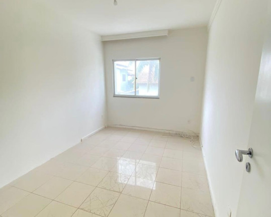 Imagem Casa com 4 Quartos à Venda, 220 m² em Buraquinho - Lauro De Freitas