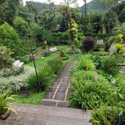 Imagem Casa com 4 Quartos à Venda, 320 m² em Monte Oliveti - Guapimirim Imagem Casa com 4 Quartos à Venda, 320 m² em Monte Oliveti - Guapimirim