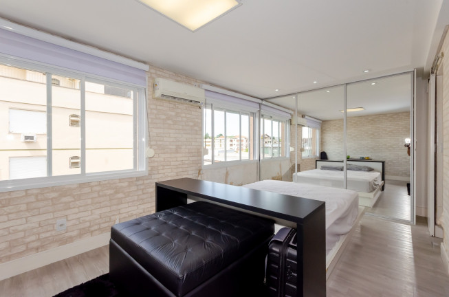 Imagem Imóvel com 1 Quarto à Venda, 66 m² em Passo Da Areia - Porto Alegre