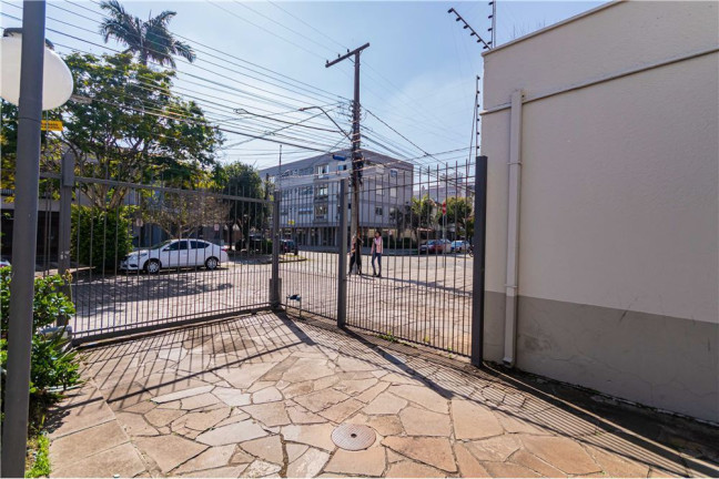 Imagem Imóvel com 2 Quartos à Venda, em Menino Deus - Porto Alegre Imagem Imóvel com 2 Quartos à Venda, em Menino Deus - Porto Alegre