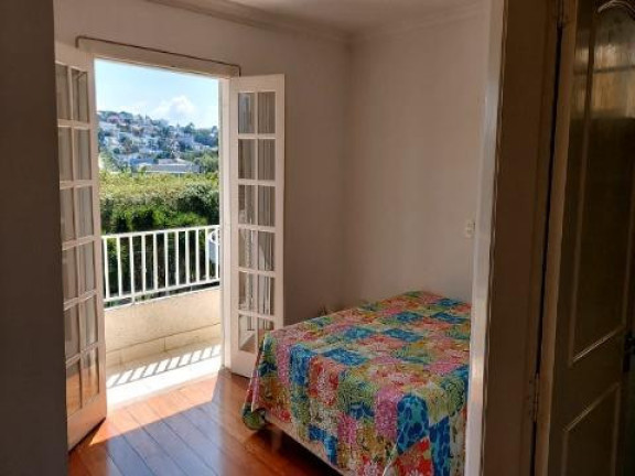 Imagem Sobrado com 10 Quartos à Venda, 200 m² em Arujázinho Iv - Arujá