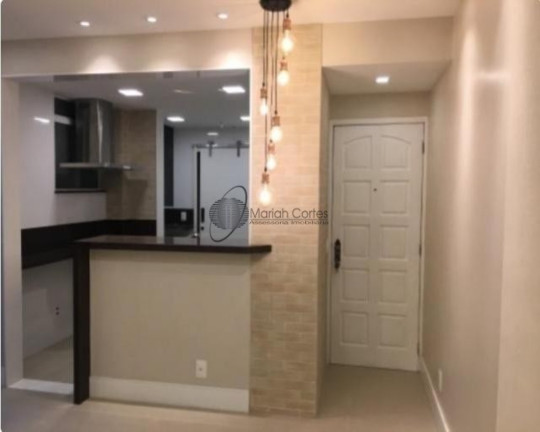 Imagem Imóvel com 2 Quartos à Venda, 70 m² em Centro - Niterói Imagem Imóvel com 2 Quartos à Venda, 70 m² em Centro - Niterói