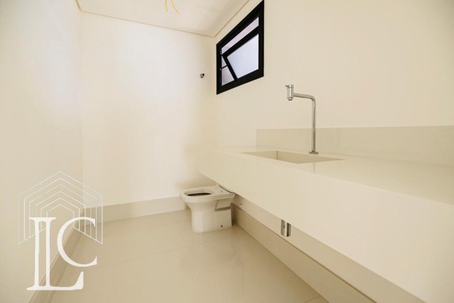 Imagem Casa com 3 Quartos à Venda, 352 m² em Moema - São Paulo Imagem Casa com 3 Quartos à Venda, 352 m² em Moema - São Paulo