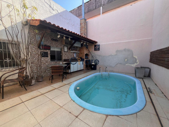 Imagem Casa com 3 Quartos à Venda, 280 m² em Sapiranga - Fortaleza Imagem Casa com 3 Quartos à Venda, 280 m² em Sapiranga - Fortaleza