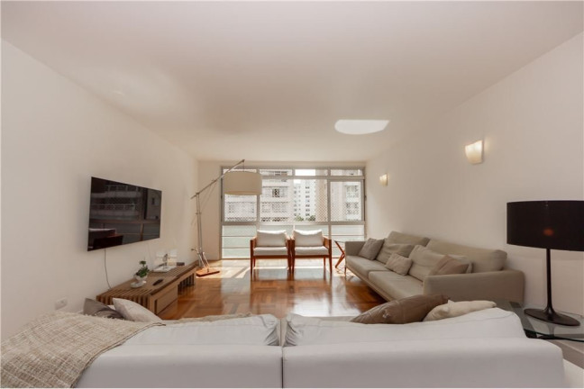 Imagem Apartamento com 3 Quartos à Venda, 198 m² em Itaim Bibi - São Paulo