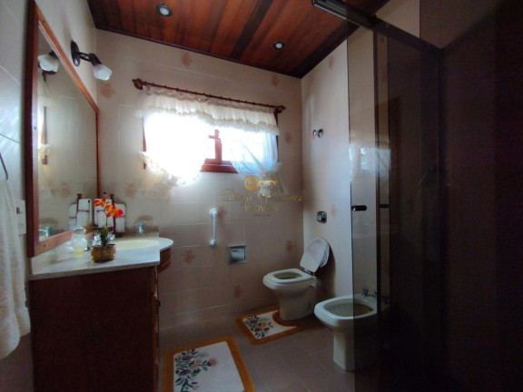 Imagem Casa com 5 Quartos à Venda, 210 m² em Agriões - Teresópolis