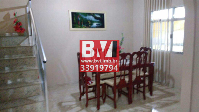 Imagem Casa com 5 Quartos à Venda, 240 m² em Irajá - Rio De Janeiro Imagem Casa com 5 Quartos à Venda, 240 m² em Irajá - Rio De Janeiro