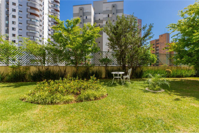 Imagem Imóvel com 3 Quartos à Venda, em Vila Andrade - São Paulo Imagem Imóvel com 3 Quartos à Venda, em Vila Andrade - São Paulo