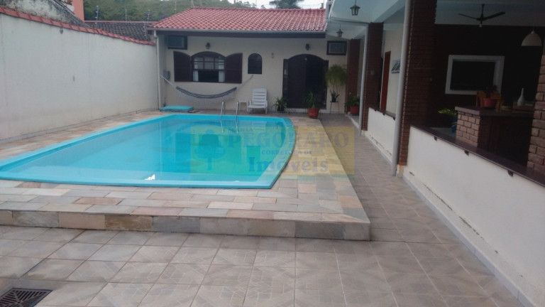 Imagem Sobrado com 4 Quartos à Venda, em Martim De Sa - Caraguatatuba Imagem Sobrado com 4 Quartos à Venda, em Martim De Sa - Caraguatatuba