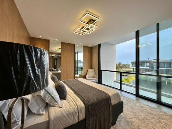 Imagem Casa com 5 Quartos à Venda, 450 m² em Centro - Capao Da Canoa Imagem Casa com 5 Quartos à Venda, 450 m² em Centro - Capao Da Canoa