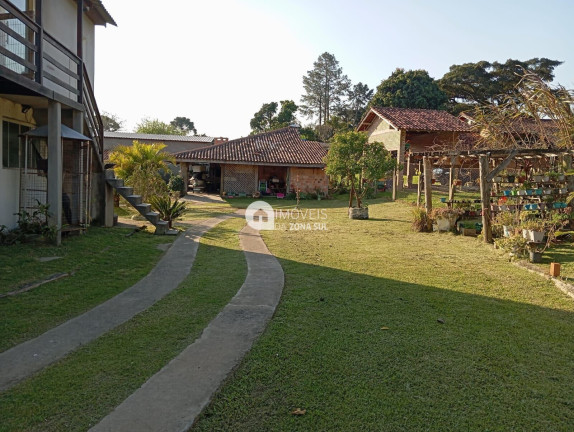 Imagem Imóvel com 3 Quartos à Venda, 1.200 m² Imagem Imóvel com 3 Quartos à Venda, 1.200 m²
