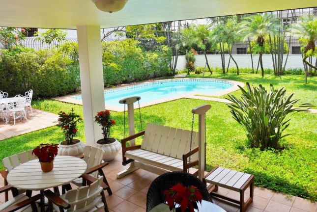 Imagem Casa com 6 Quartos à Venda, 572 m² em Jardim Guedala - São Paulo