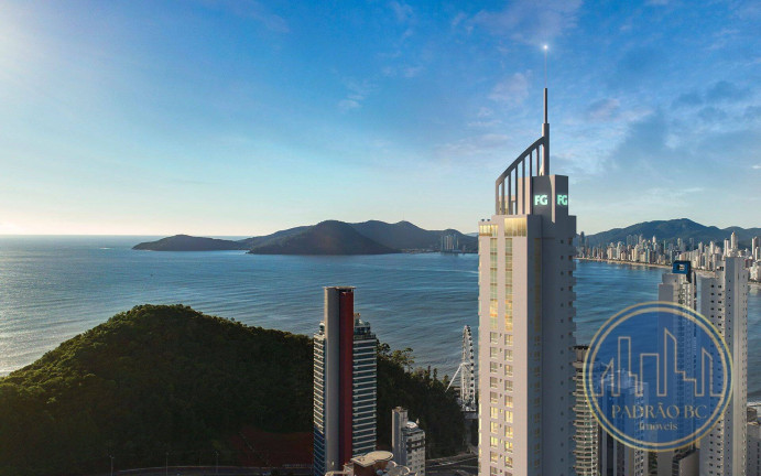 Imagem Apartamento com 4 Quartos à Venda, 164 m² em Pioneiros - Balneário Camboriú Imagem Apartamento com 4 Quartos à Venda, 164 m² em Pioneiros - Balneário Camboriú