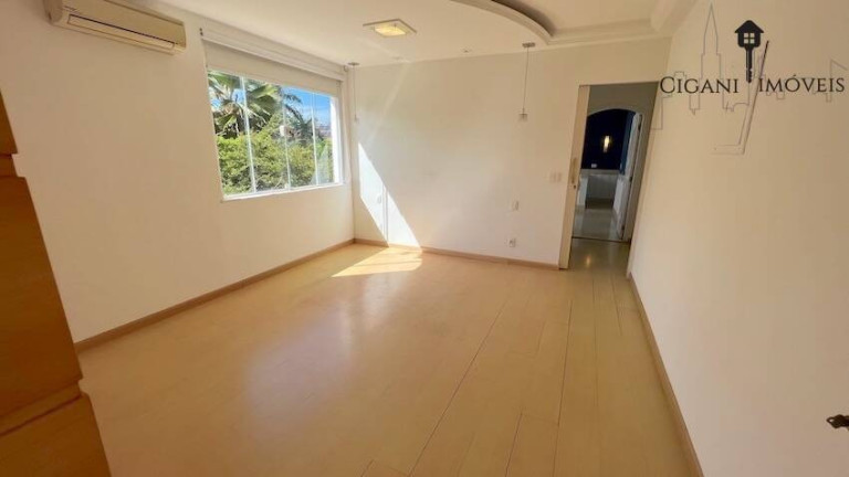 Imagem Casa de Condomínio com 7 Quartos à Venda, 640 m² em Barra Da Tijuca - Rio De Janeiro Imagem Casa de Condomínio com 7 Quartos à Venda, 640 m² em Barra Da Tijuca - Rio De Janeiro