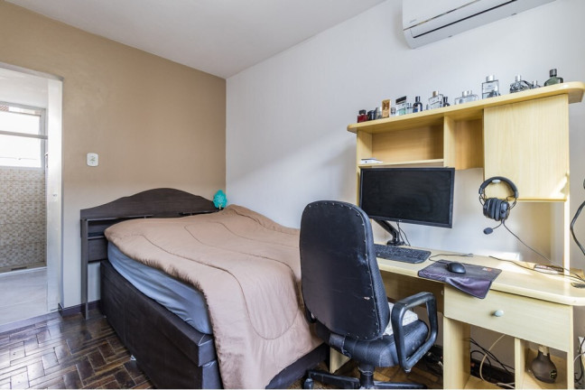 Imagem Imóvel com 1 Quarto à Venda, em Jardim Itu - Porto Alegre Imagem Imóvel com 1 Quarto à Venda, em Jardim Itu - Porto Alegre