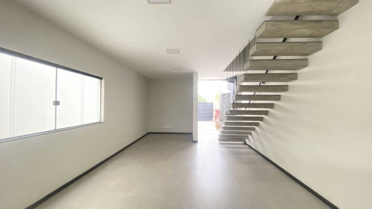 Imagem Casa com 3 Quartos à Venda, 145 m² em Sim - Feira De Santana Imagem Casa com 3 Quartos à Venda, 145 m² em Sim - Feira De Santana