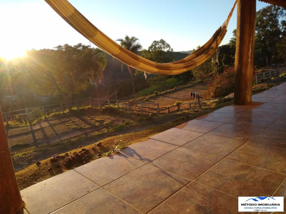 Imagem Chácara com 4 Quartos à Venda, 200 m² em Rural - Pinhalzinho Imagem Chácara com 4 Quartos à Venda, 200 m² em Rural - Pinhalzinho