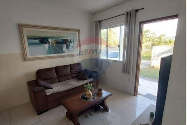 Imagem Casa com 3 Quartos à Venda, 360 m² em Centro - Maricá