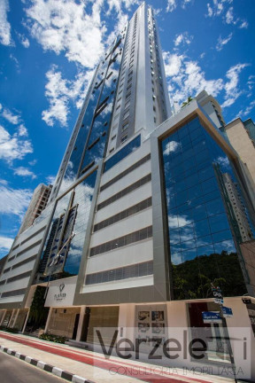 Apartamento com 3 Quartos à Venda, 149 m² em Pioneiros - Balneário Camboriú