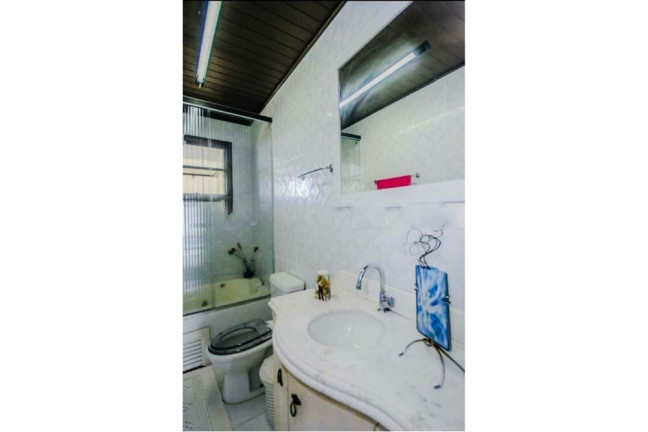Imagem Cobertura com 3 Quartos à Venda, 210 m² em Menino Deus - Porto Alegre Imagem Cobertura com 3 Quartos à Venda, 210 m² em Menino Deus - Porto Alegre