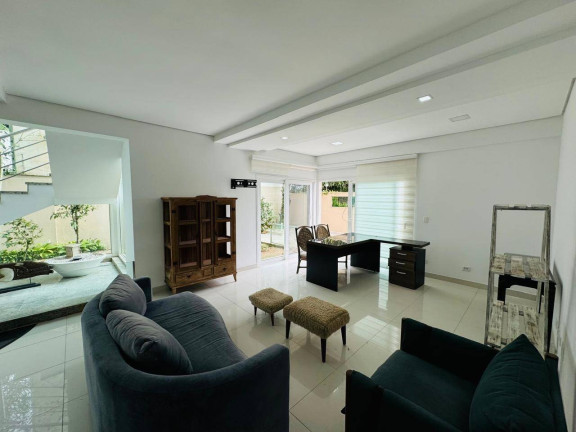Imagem Casa com 4 Quartos para Alugar, 750 m² em Praia Dos Amores - Balneário Camboriú