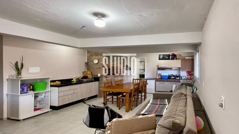 Imagem Casa com 2 Quartos à Venda, 172 m² em Aurora - Carlos Barbosa Imagem Casa com 2 Quartos à Venda, 172 m² em Aurora - Carlos Barbosa