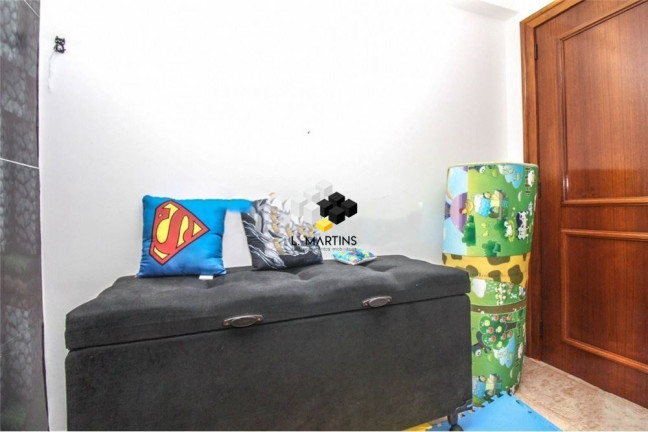 Imagem Casa com 3 Quartos à Venda, 608 m² em Medianeira - Porto Alegre Imagem Casa com 3 Quartos à Venda, 608 m² em Medianeira - Porto Alegre