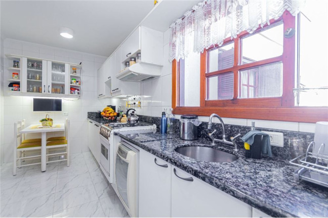 Imagem Apartamento com 3 Quartos à Venda, 150 m² em Jardim Planalto - Porto Alegre Imagem Apartamento com 3 Quartos à Venda, 150 m² em Jardim Planalto - Porto Alegre