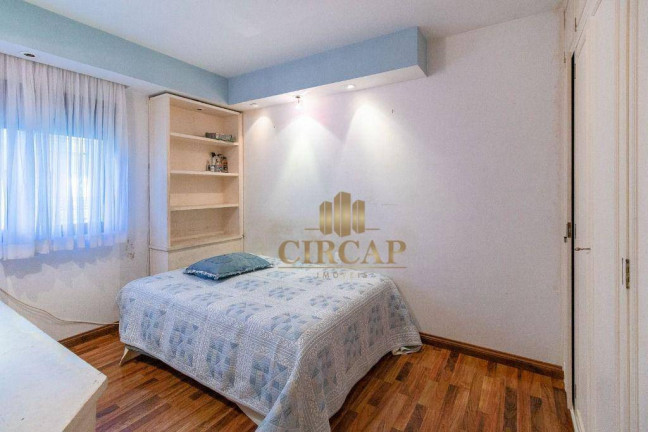 Imagem Apartamento com 3 Quartos à Venda, 256 m² em Aclimação - São Paulo