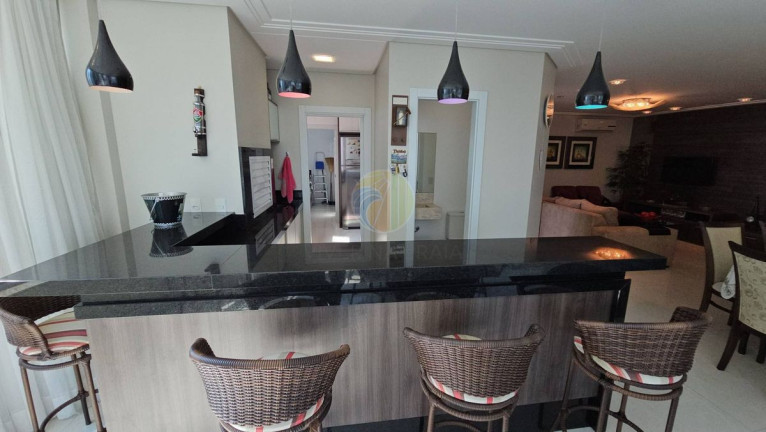 Imagem Apartamento com 4 Quartos à Venda, 170 m² em Barra Sul - Balneário Camboriú Imagem Apartamento com 4 Quartos à Venda, 170 m² em Barra Sul - Balneário Camboriú