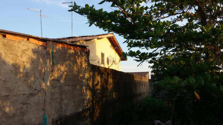 Imagem Casa com 1 Quarto à Venda, 125 m² em Jussara - Mongaguá