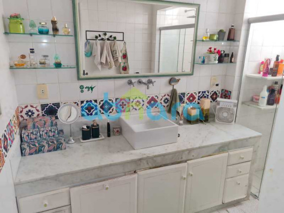 Imagem Apartamento com 2 Quartos à Venda, 115 m² em Copacabana - Rio De Janeiro Imagem Apartamento com 2 Quartos à Venda, 115 m² em Copacabana - Rio De Janeiro