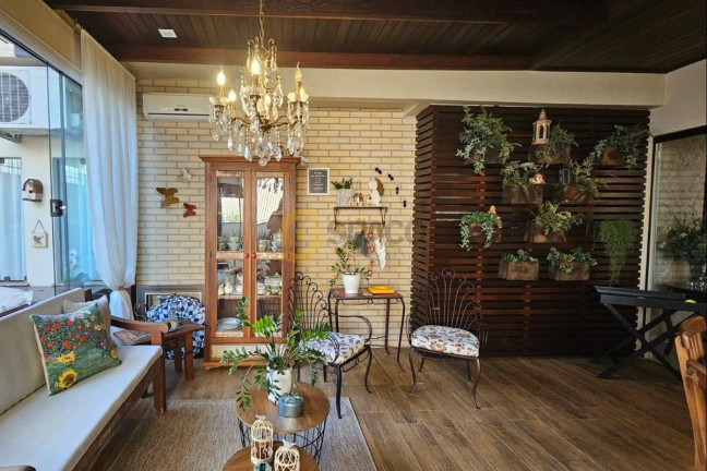 Imagem Casa com 3 Quartos à Venda, 260 m² em Chico De Paulo - Jaraguá Do Sul