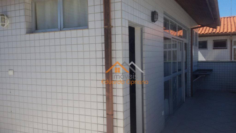 Imagem Cobertura com 3 Quartos à Venda ou Locação, 150 m² em Centro - Caraguatatuba