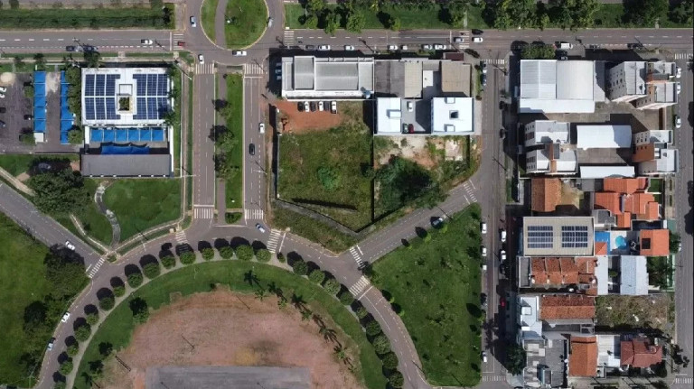 Imagem Terreno à Venda, 1.021 m² em Setor Comercial - Sinop Imagem Terreno à Venda, 1.021 m² em Setor Comercial - Sinop