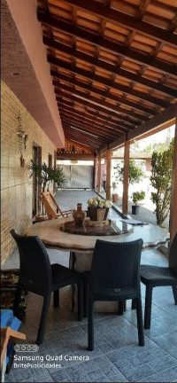 Imagem Casa com 4 Quartos à Venda, 228 m² em Massaguaçu - Caraguatatuba