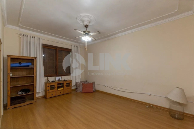 Imagem Casa com 3 Quartos à Venda, 300 m² em Petrópolis - Porto Alegre