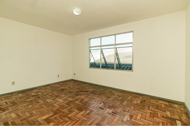 Imagem Imóvel com 1 Quarto à Venda, 34 m² em Santa Maria Goretti - Porto Alegre Imagem Imóvel com 1 Quarto à Venda, 34 m² em Santa Maria Goretti - Porto Alegre