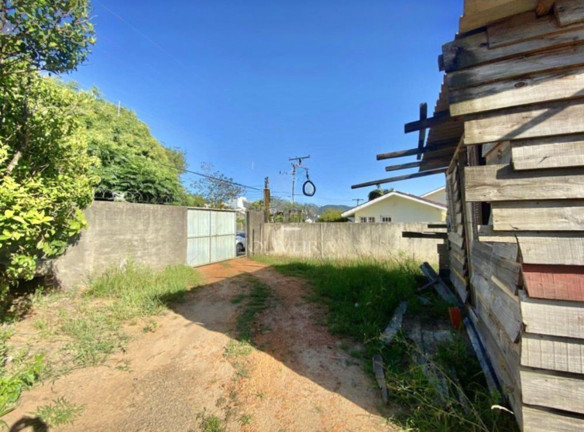 Imagem Terreno à Venda, 300 m² em Camobi - Santa Maria Imagem Terreno à Venda, 300 m² em Camobi - Santa Maria